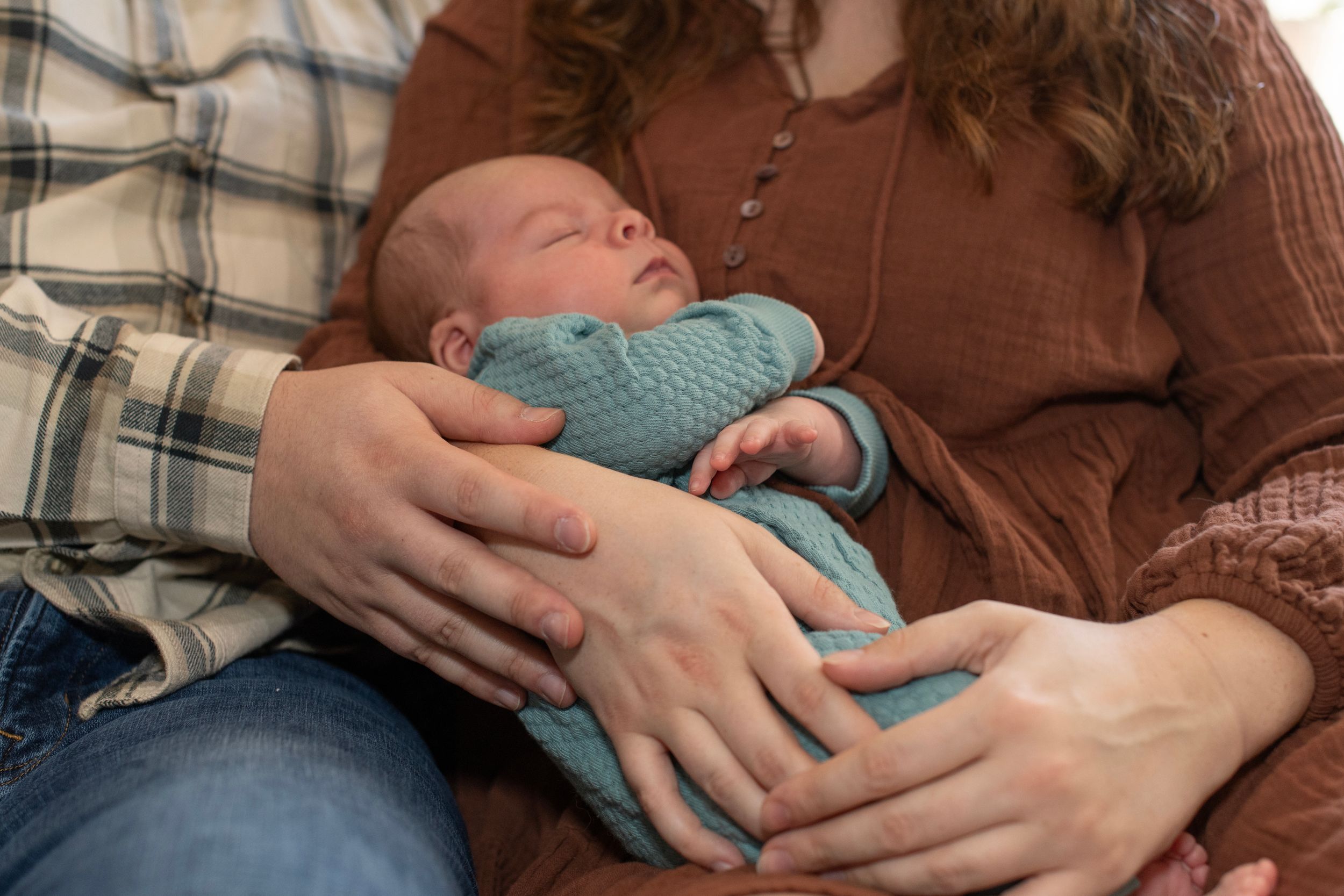 Newborn lifestyle moments in Irmo, SC