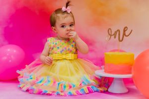 smash cake photo session