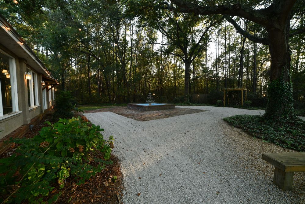 Elegant event and wedding venue that is not a barn. Screven, and Wayne County areas. Southeast Georgia