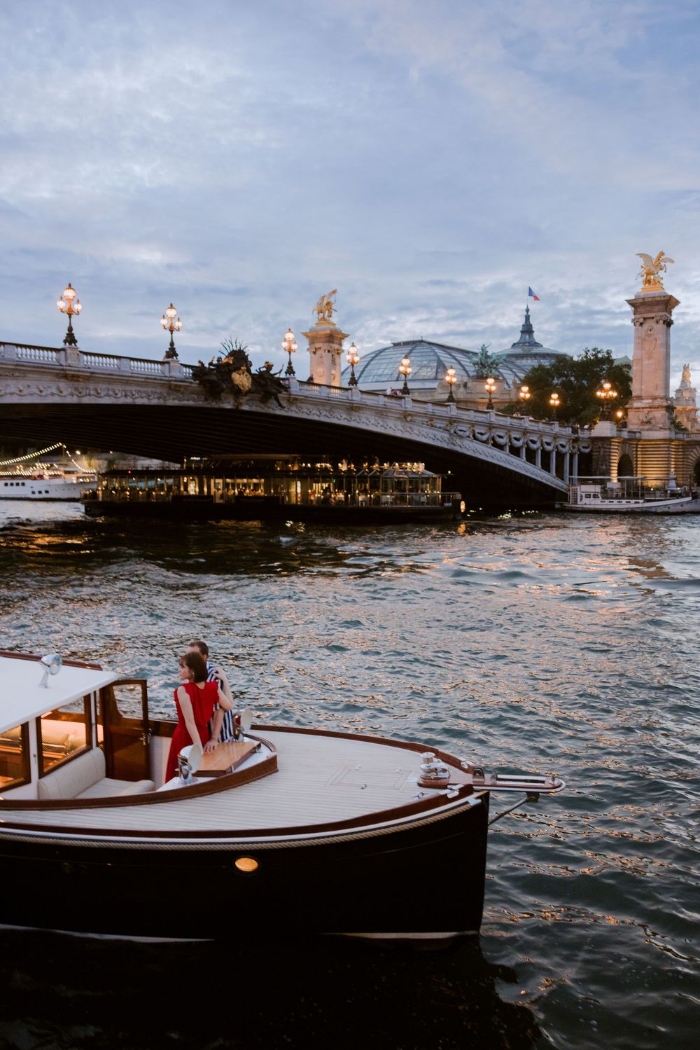 Seine
Bateau
Paris
Ile de France
Mariage 
Asiatique
BACH Photography
editorial
Couple Enragement
pre-wedding
bride groom