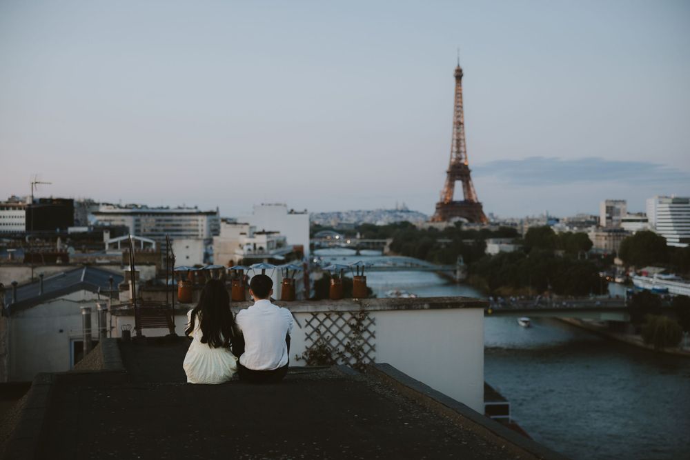 BACH Photography
Bride and Groom
Engagement
Paris
France
Europe
Seine
Tour Eiffel
Bir Hakeim
Couple Session
Photoshoot
