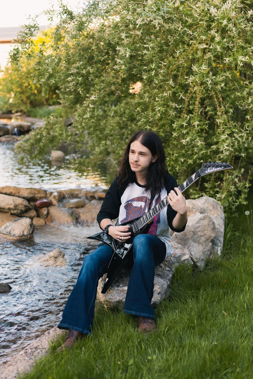 madison wi high school senior professional photographer verona epic systems guitar player outdoors nature cottage grove deforest middleton