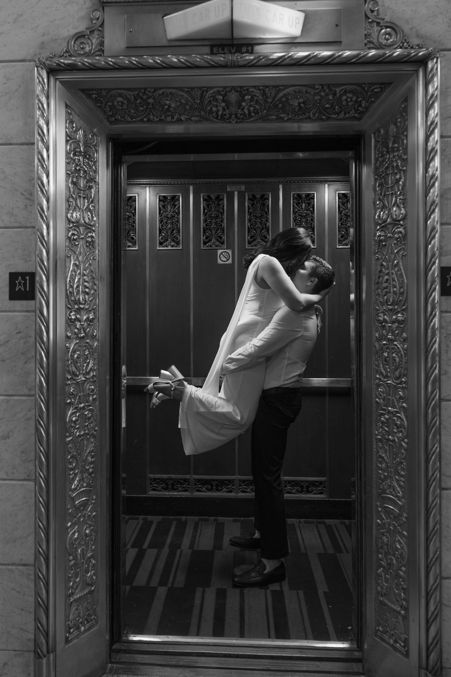Bride hugs her maid of honor