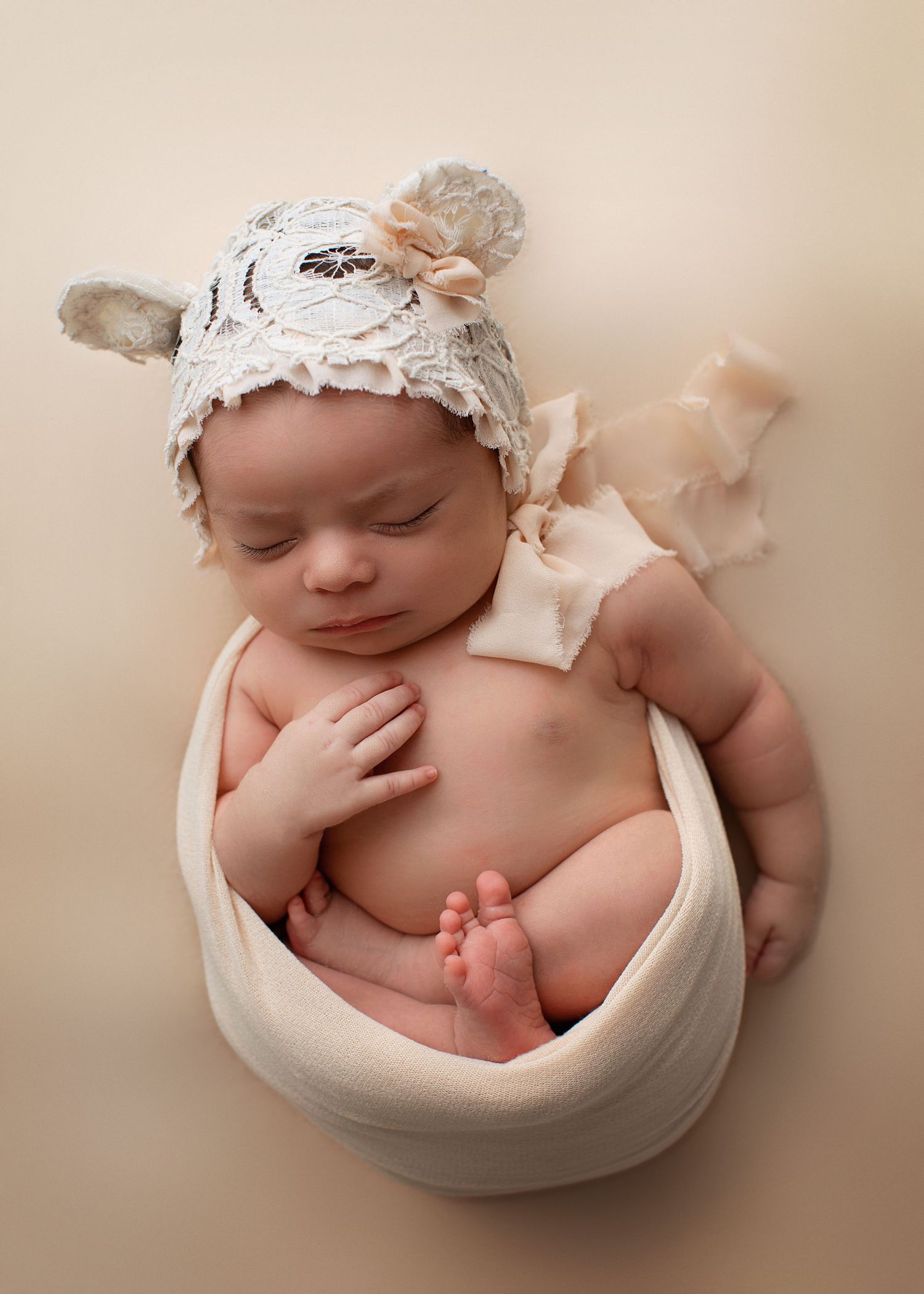 Houston baby photographer in studio
