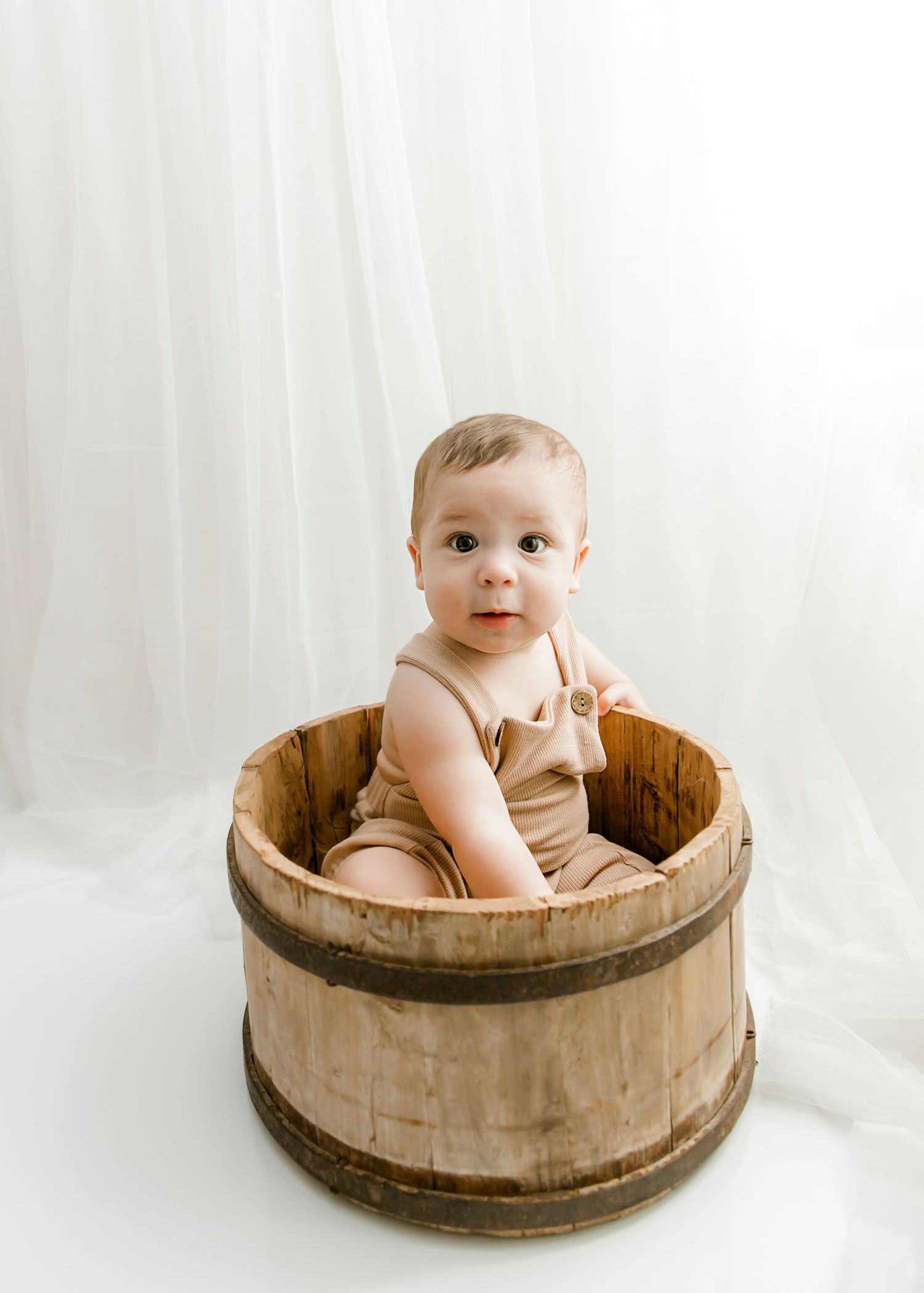 Houston baby photographer in studio