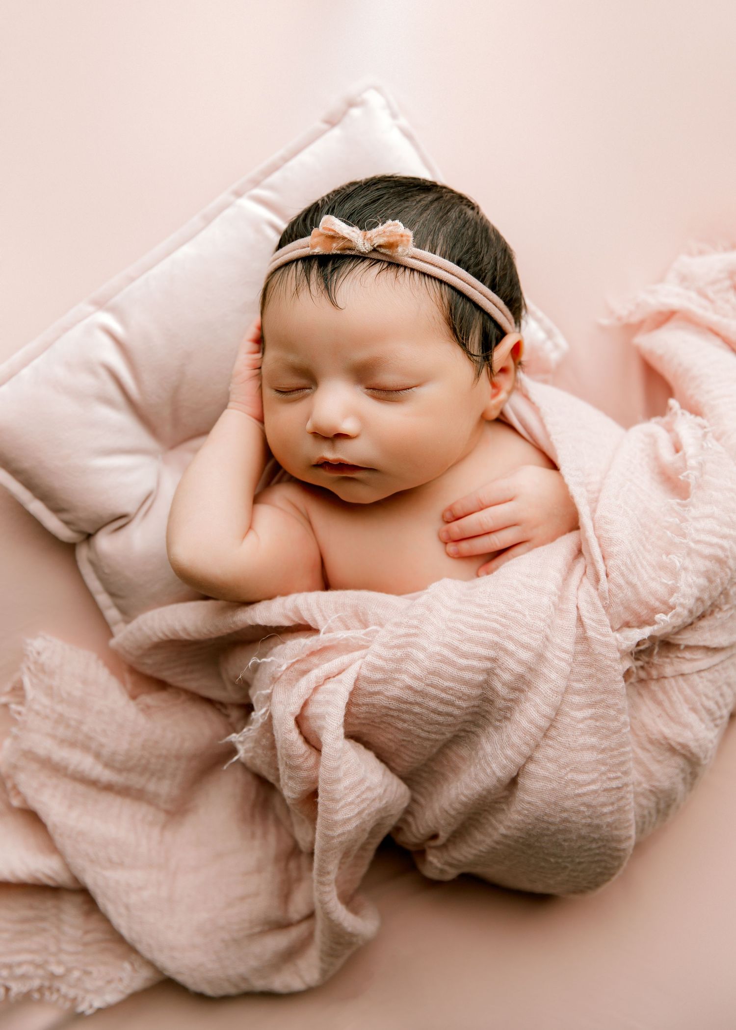 Houston baby photographer in studio