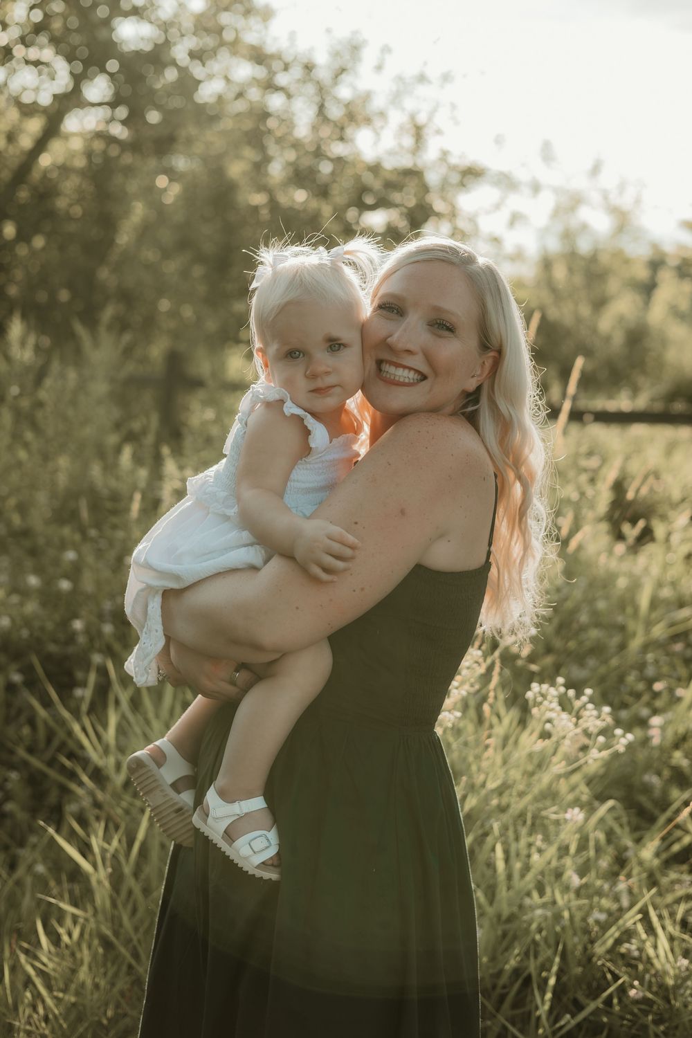 mom and daughter