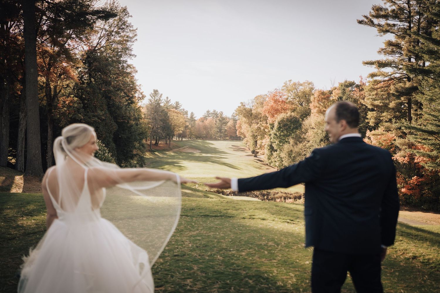 Parmi les meilleurs photographes de mariage de Montréal, T-Gonzalez Fine-Art Photography est un duo offrant photographie et vidéographie.