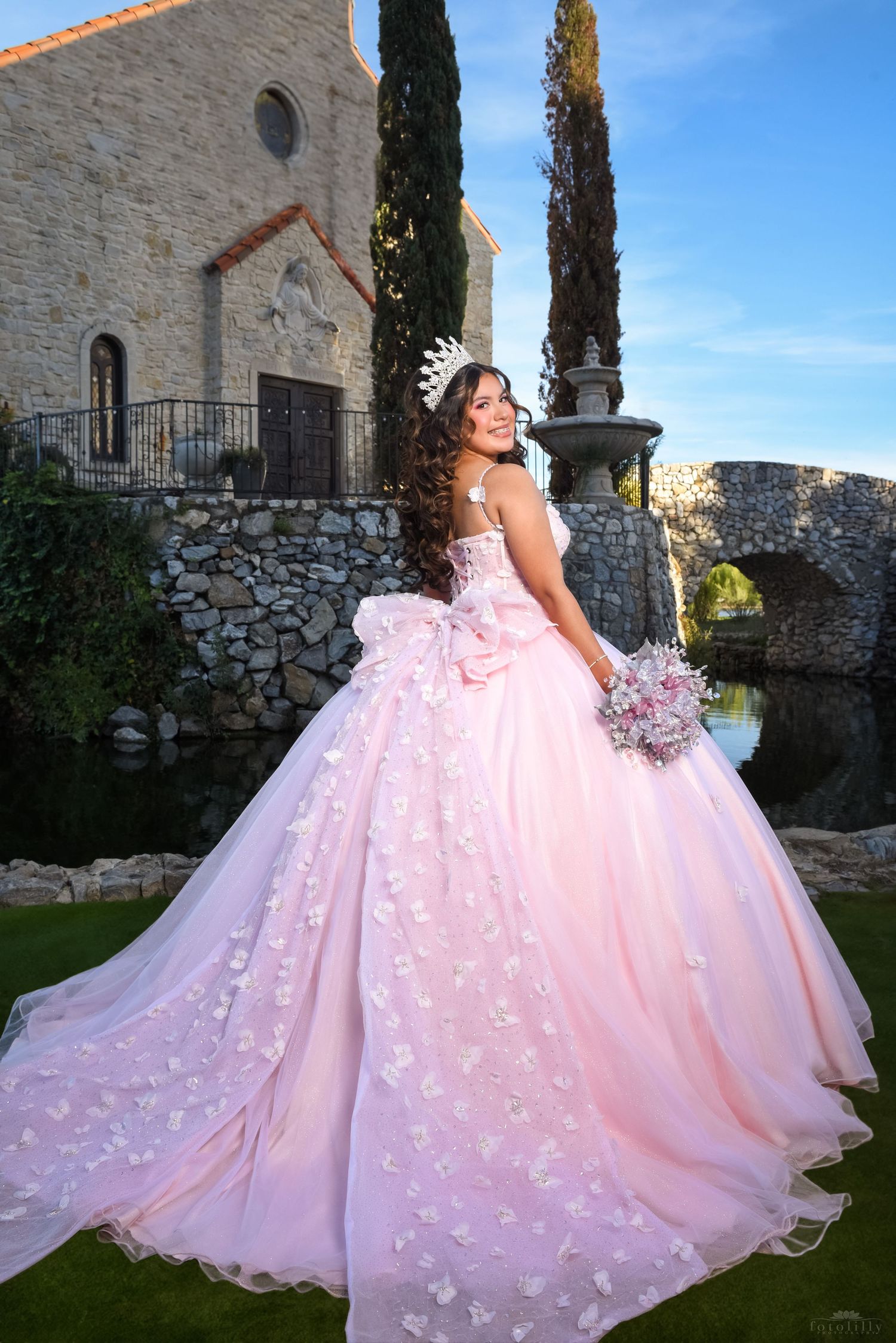 Outdoor Arlington quinceañera photoshoot with elegant dress portraits, natural light, scenic trails, and timeless quince photography style