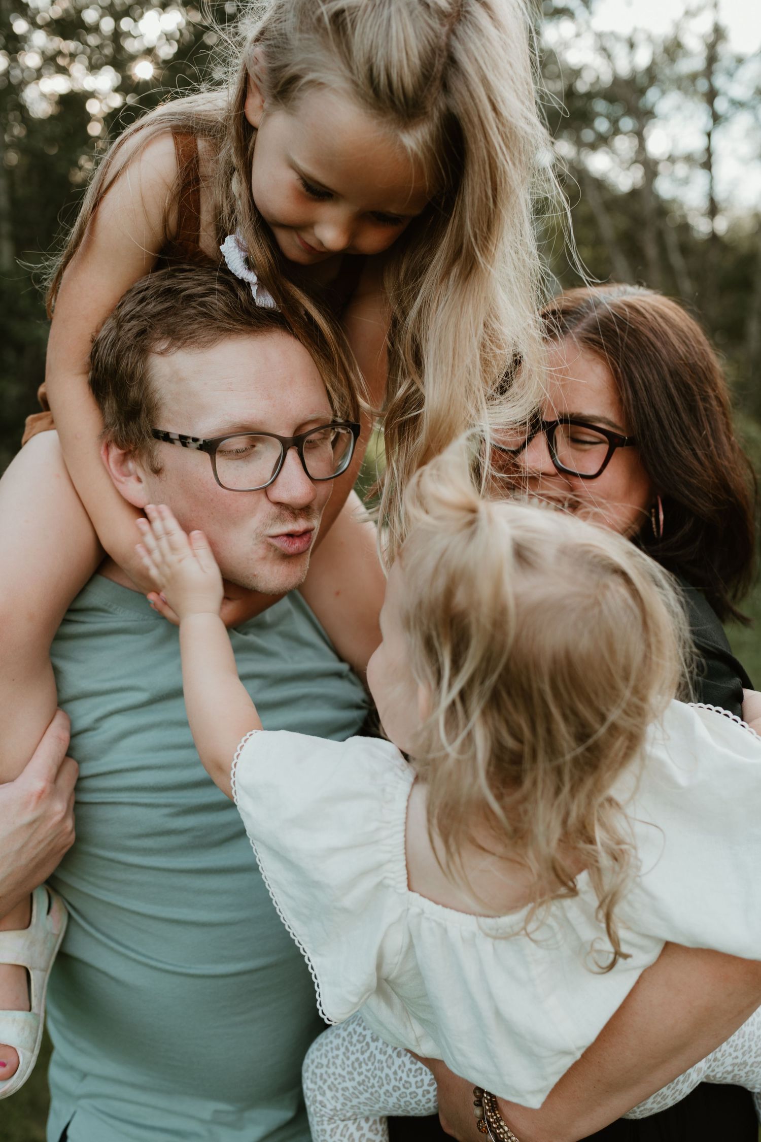 Regina family photographer. Weyburn family photographer. Newborn studio photographer. Southern Saskatchewan photography.