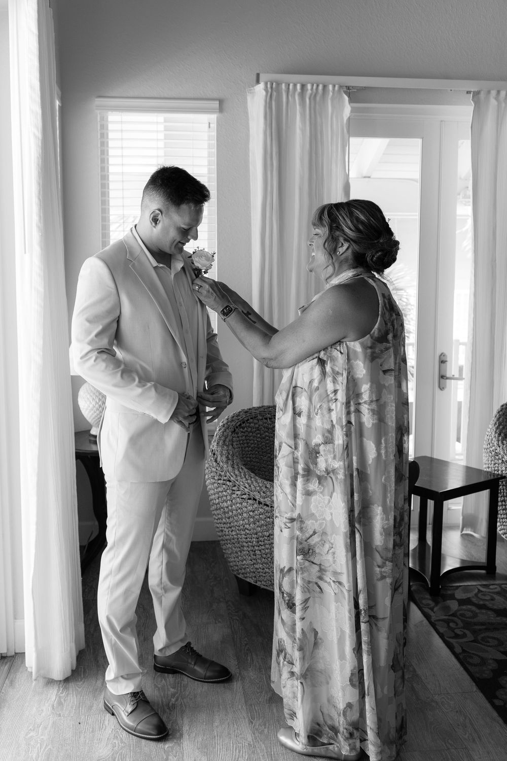 Dolphin Point Villas Wedding in Key Largo, Florida. South Florida Wedding Photographer, Coastal Key Largo Wedding - Lindsay McDow Photo