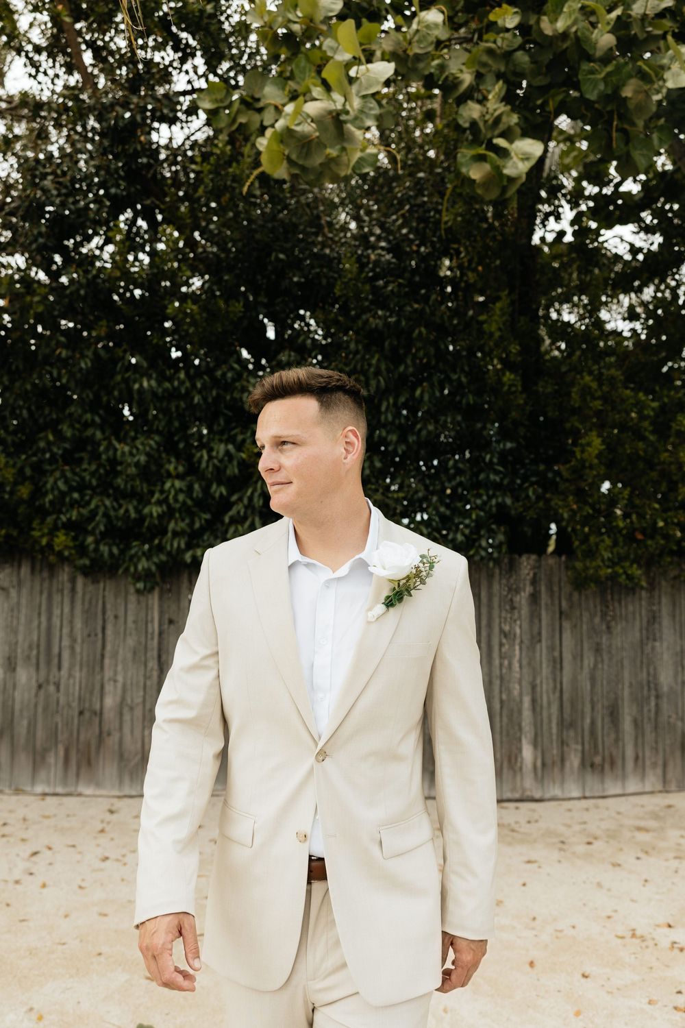 Dolphin Point Villas Wedding in Key Largo, Florida. South Florida Wedding Photographer, Coastal Key Largo Wedding - Lindsay McDow Photo