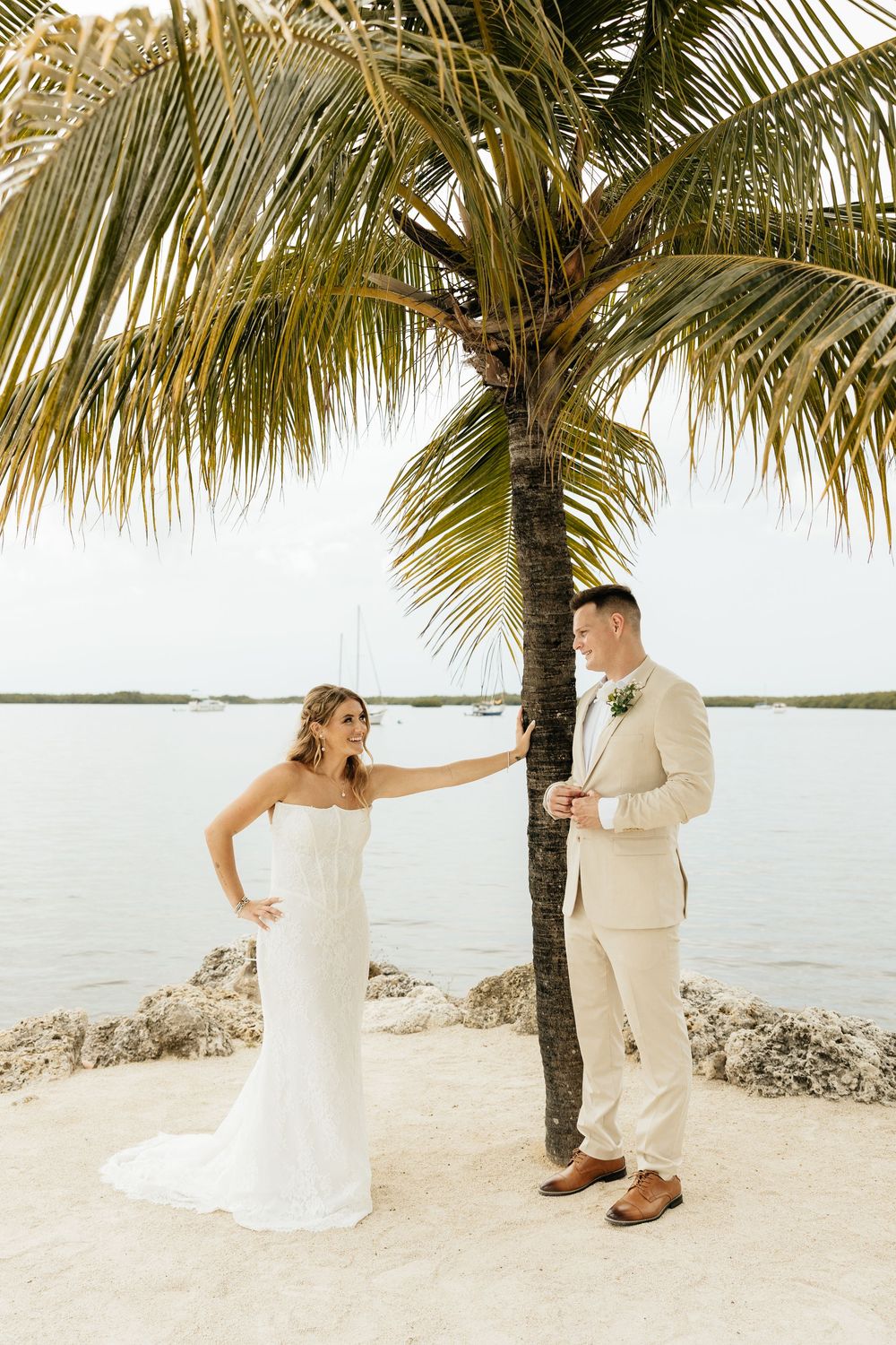 Dolphin Point Villas Wedding in Key Largo, Florida. South Florida Wedding Photographer, Key Largo Wedding Photographer - Lindsay McDow Photo