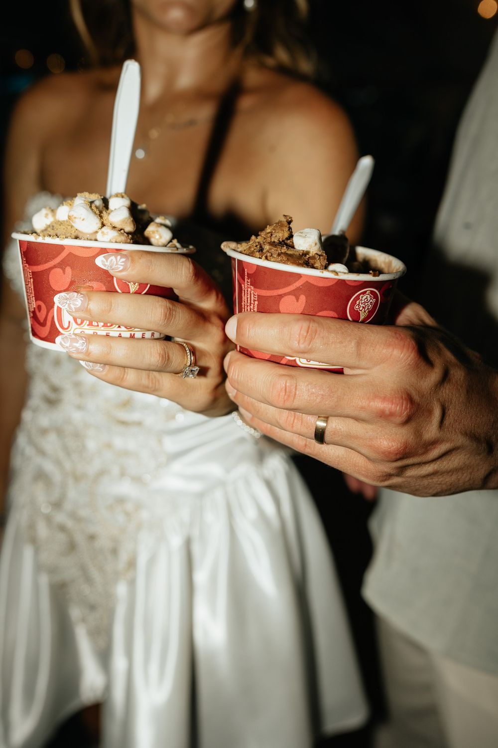 Dolphin Point Villas Wedding in Key Largo, Florida. South Florida Wedding Photographer, Key Largo Wedding Photographer - Lindsay McDow Photo