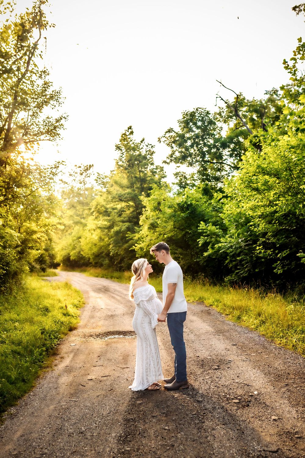 Outdoor Maternity session in Marion Indiana with expecting mom and dad with Tiffany Bergamino Photography