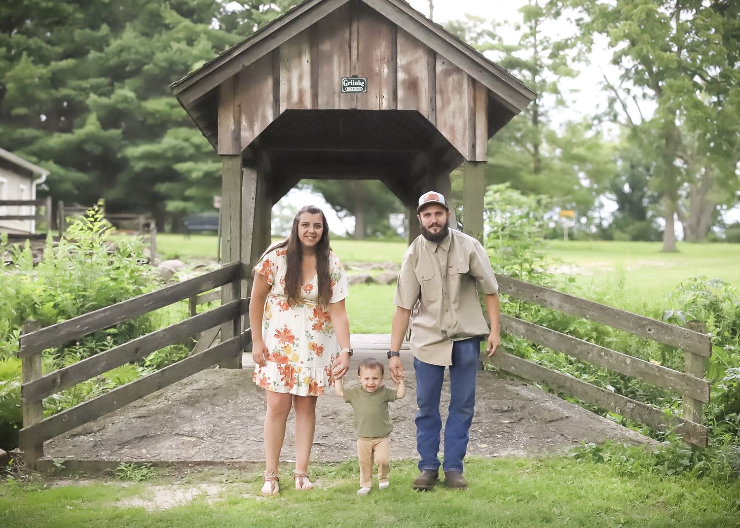 Family Portrait
Professional Photographer Janesville Wisconsin
outdoors
natural light photography