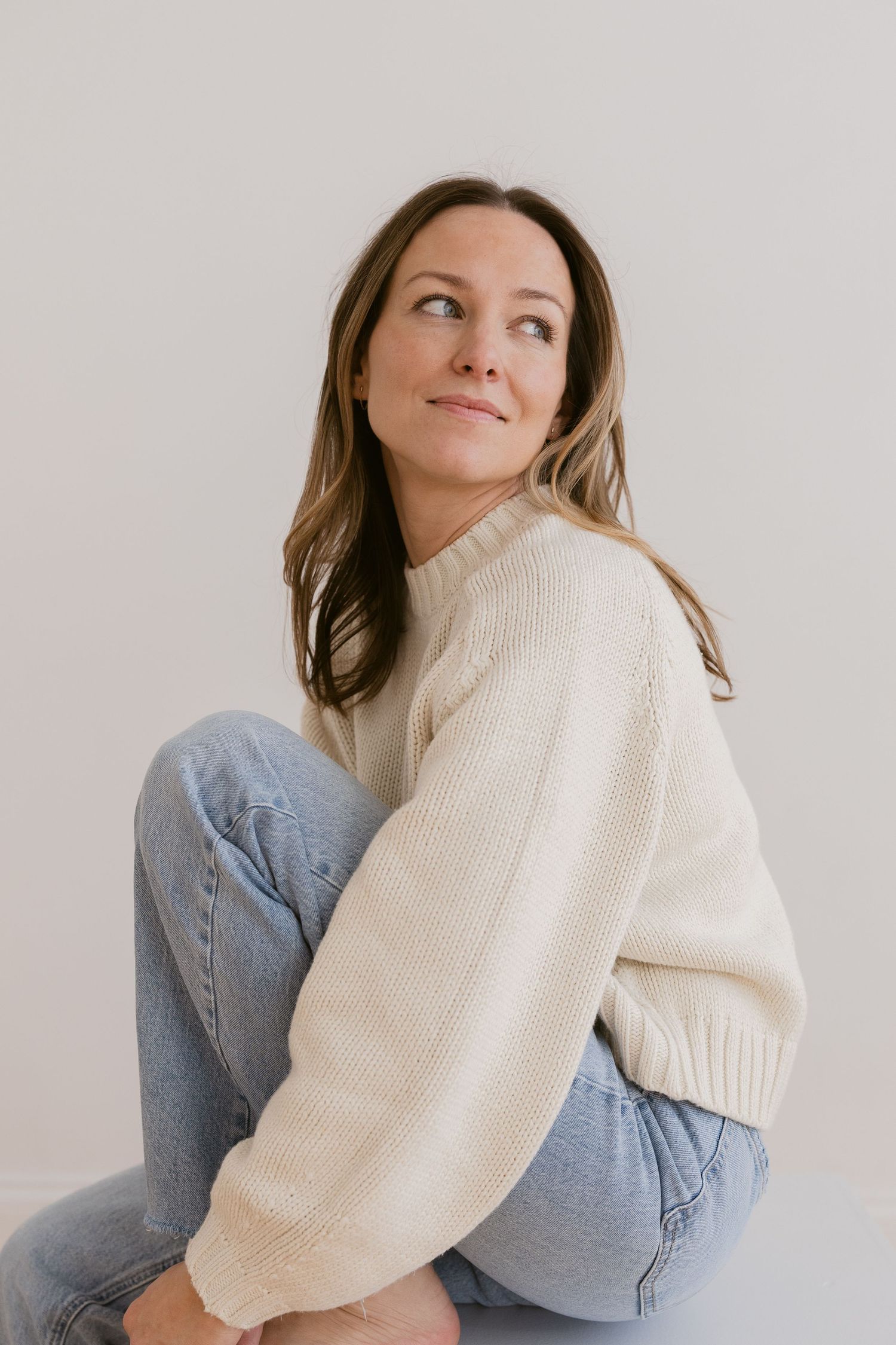 Chicago photographer Marina Gord with natural light and editorial style