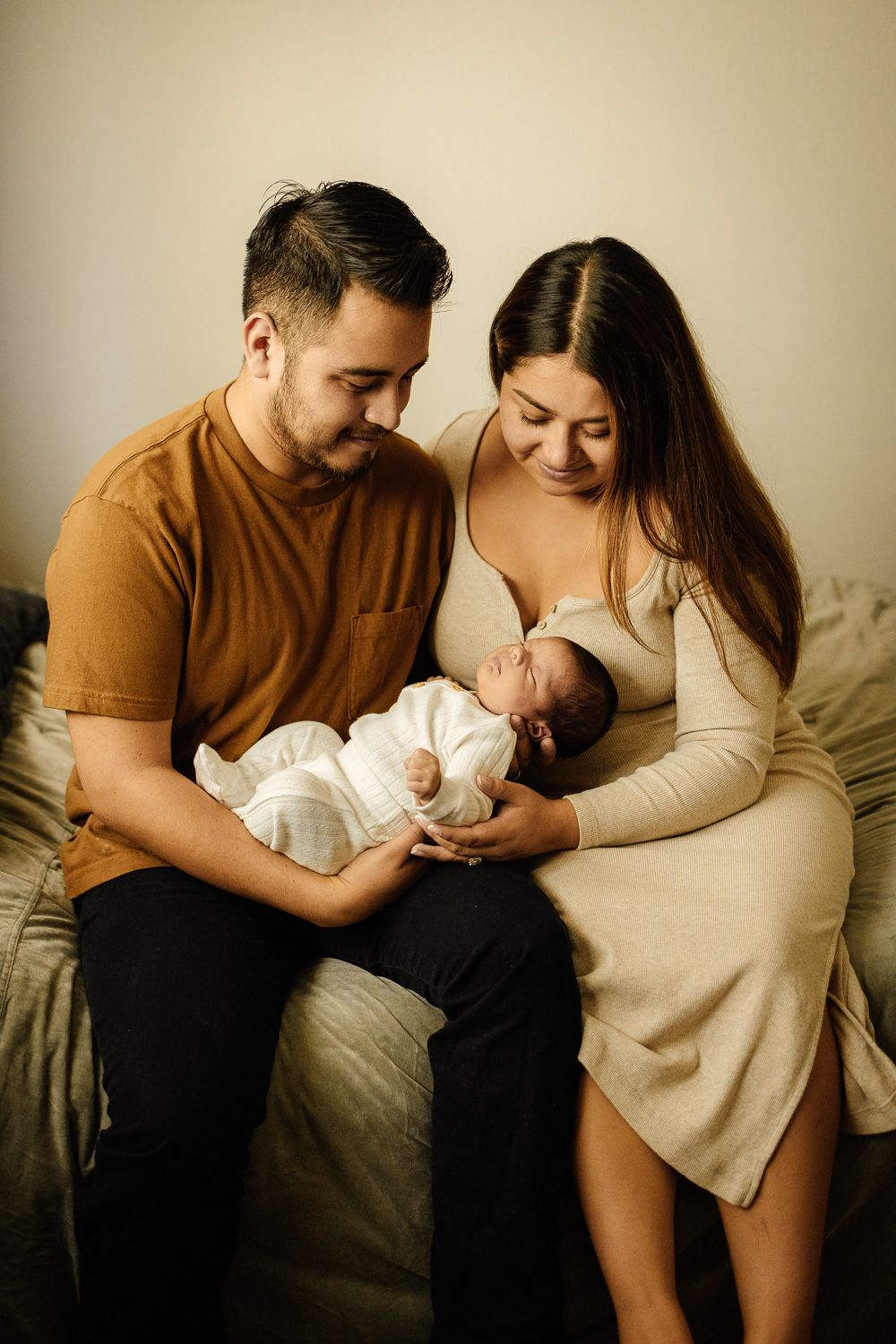 Bay Area Newborn Photographer Cindy Tucey photographs parents and their baby in Campbell, California