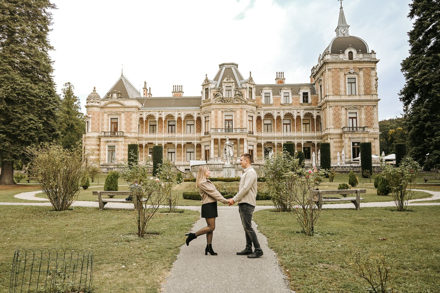 Couple love story photo session in Vienna