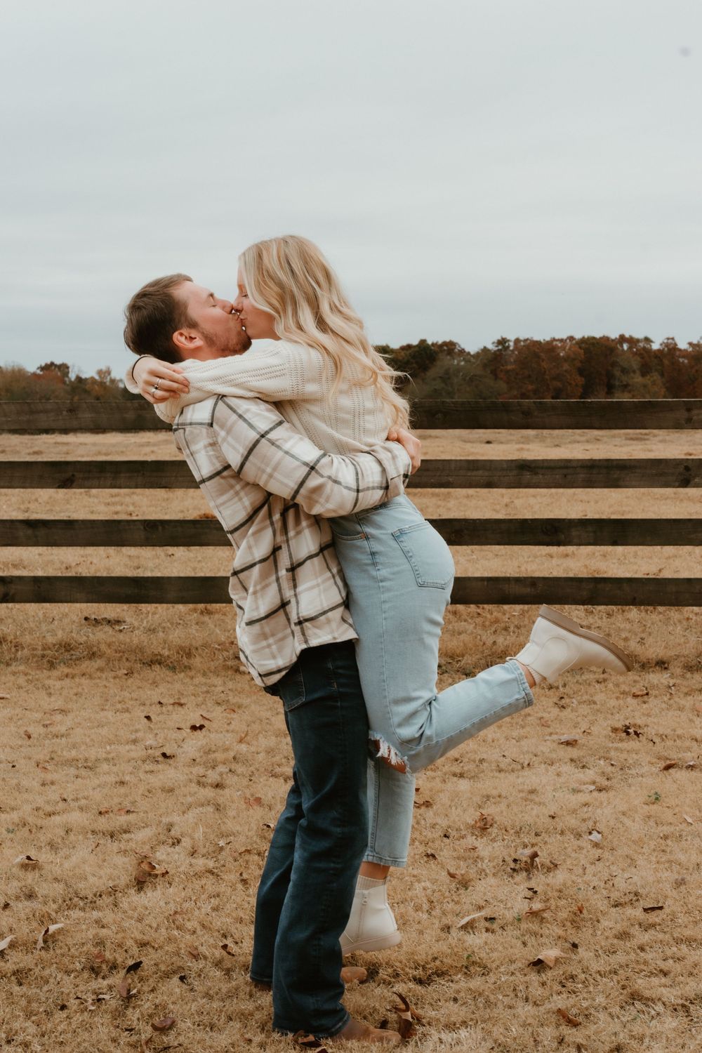 Couples Photographer in metro Atlanta, GA | Amanda Mainor Photography