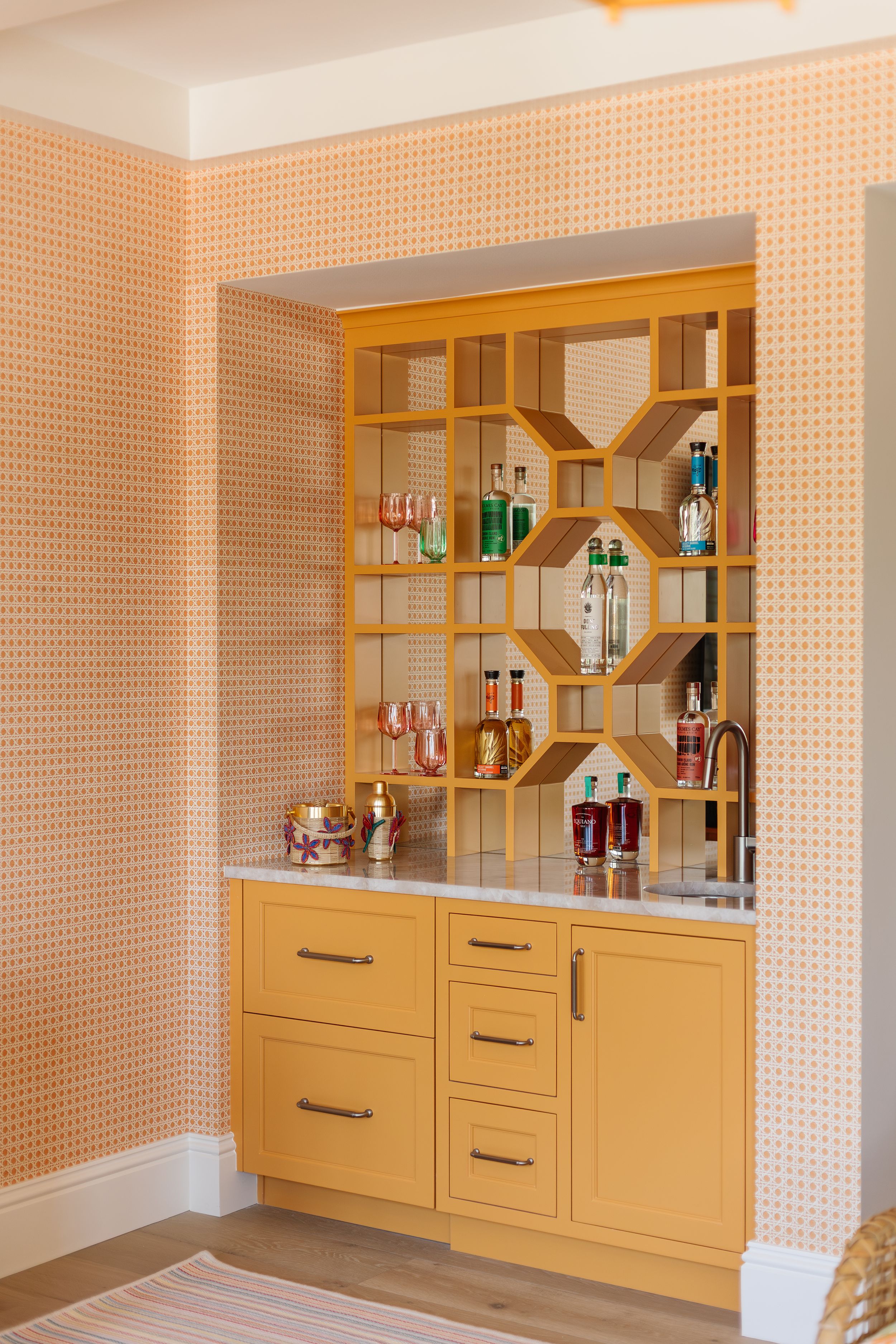 Tara Correa's photography focuses on capturing the architectural interiors of commercial and residential spaces.