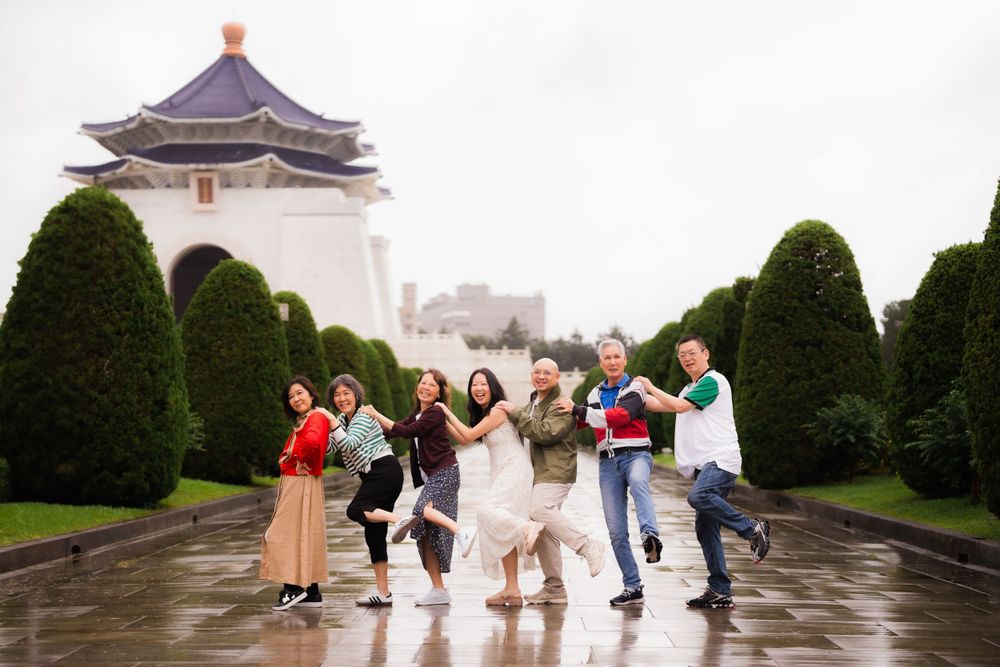 An extended family at Chiang Kai-shek Memorial Hall in Taipei City.