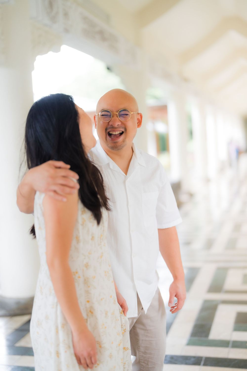 A couple at Chiang Kai-shek Memorial Hall in Taipei City.
