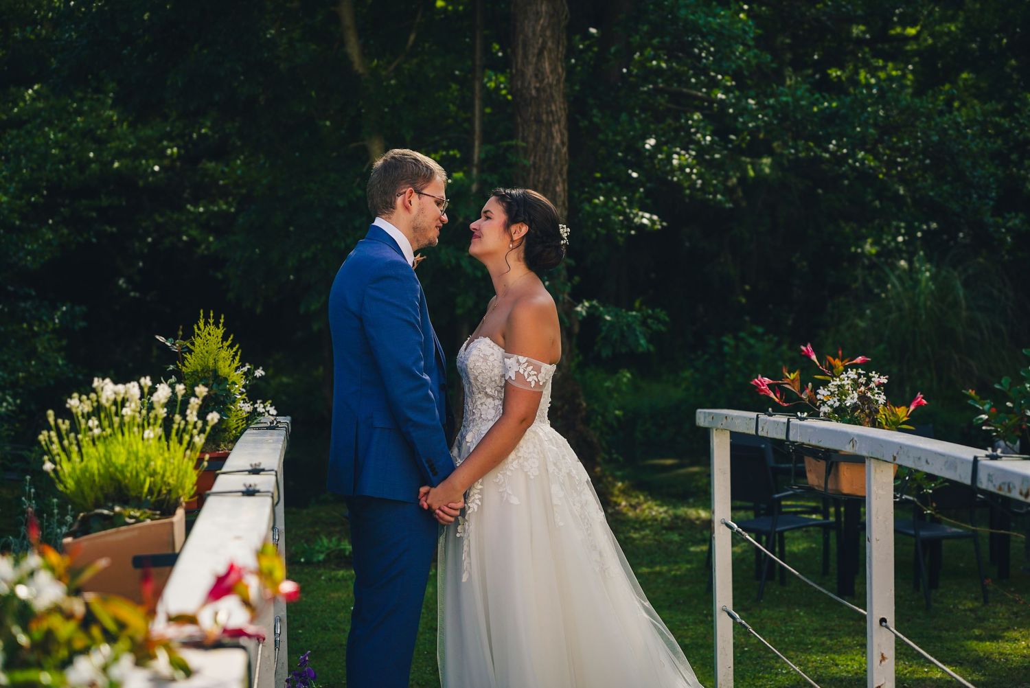 Photo de mariage, couple photographié par Chloé Cabanes
