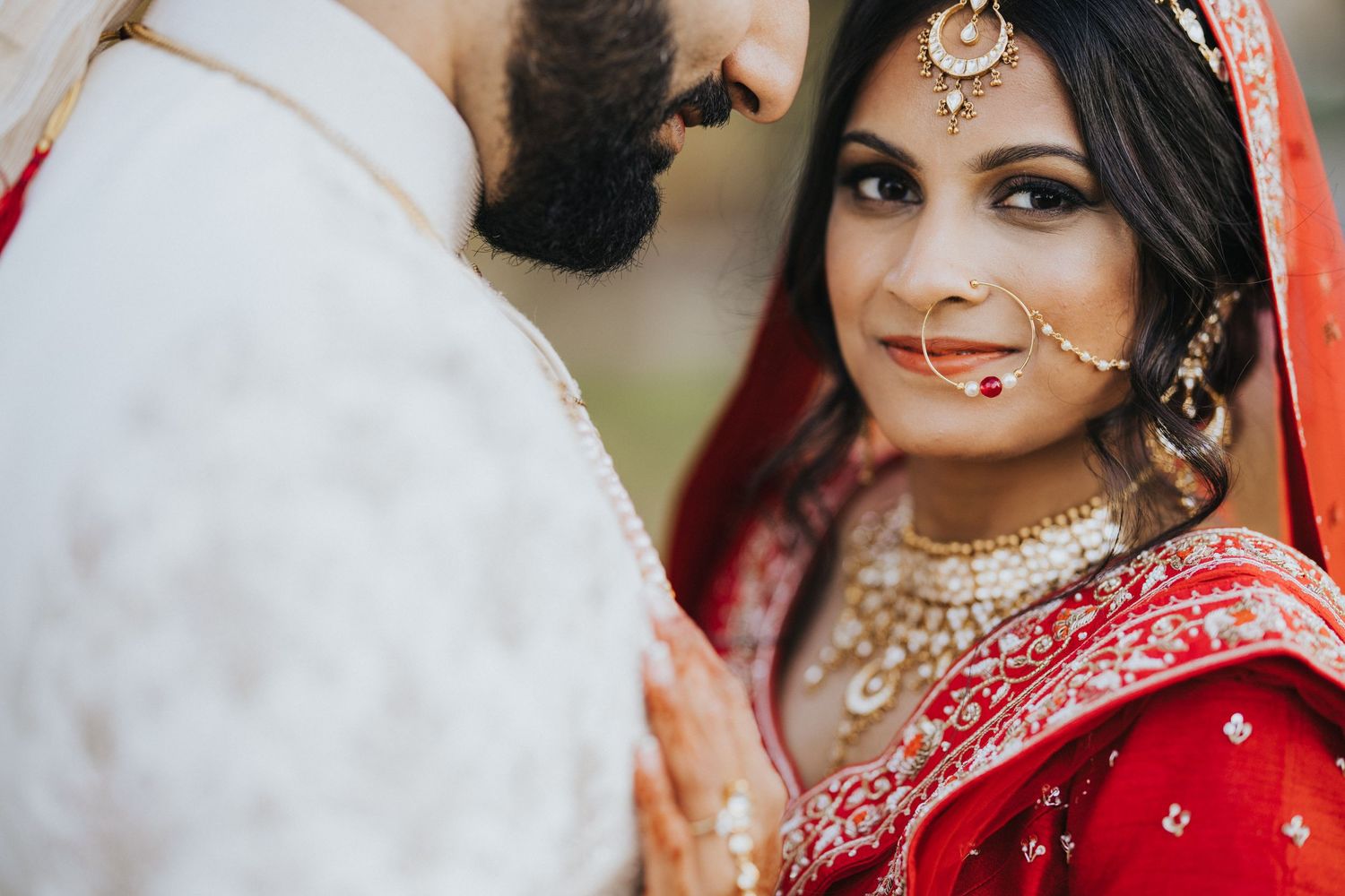 Indian Bride & Groom | Cincinnati Wedding Photographer | Intimate Wedding Portrait | Indian Gold Jewelry