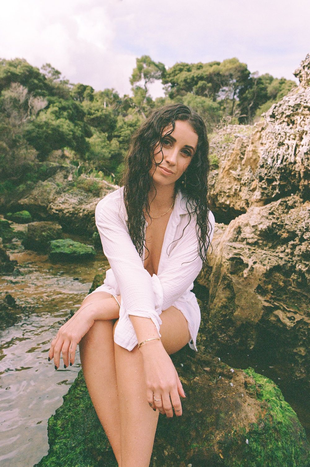 Natural light portrait of Gianna Martino at the river, branding photography Perth women’s wellness