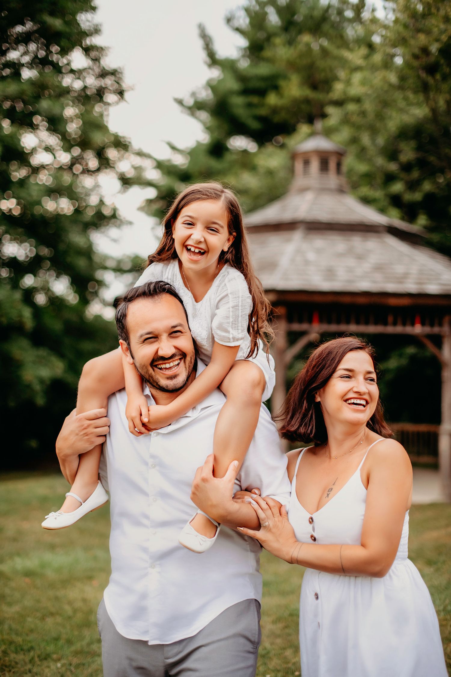 Guelph Arboretum golden hour family photo.