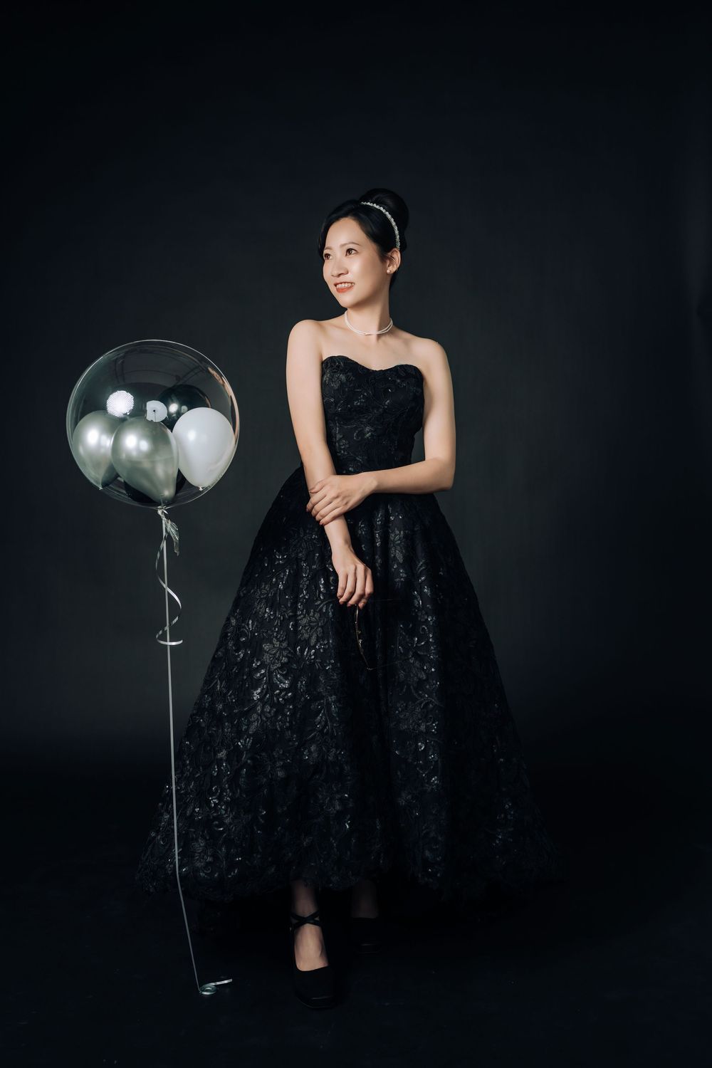 夏天婚紗WhiteLily婚紗、墾丁時尚高級婚紗、草原海邊婚紗、高雄美式棚拍婚紗、屏東自助婚紗攝影工作室推薦、韓式婚紗，小紅書婚紗、明星氛圍婚紗、海外婚紗招募中、海外婚禮推薦、戶外證婚場地、高雄台南自主婚紗、紐西蘭皇后鎮駐點婚紗婚禮攝影家庭