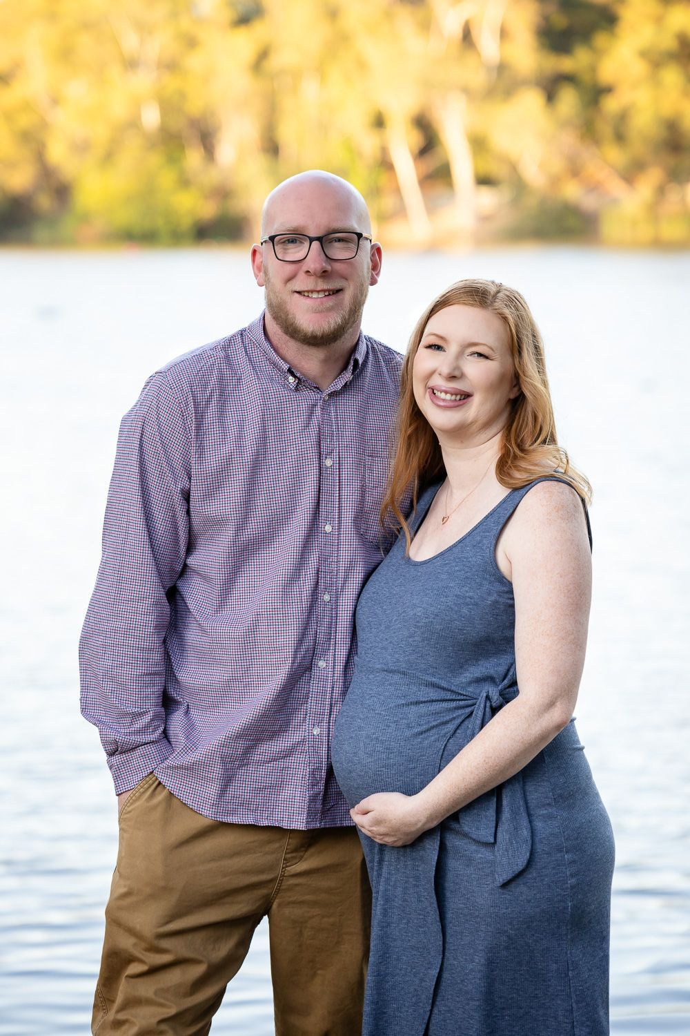 Maternity photoshoot at golden hour in Bay Area at Vasona Lake in Los Gatos
