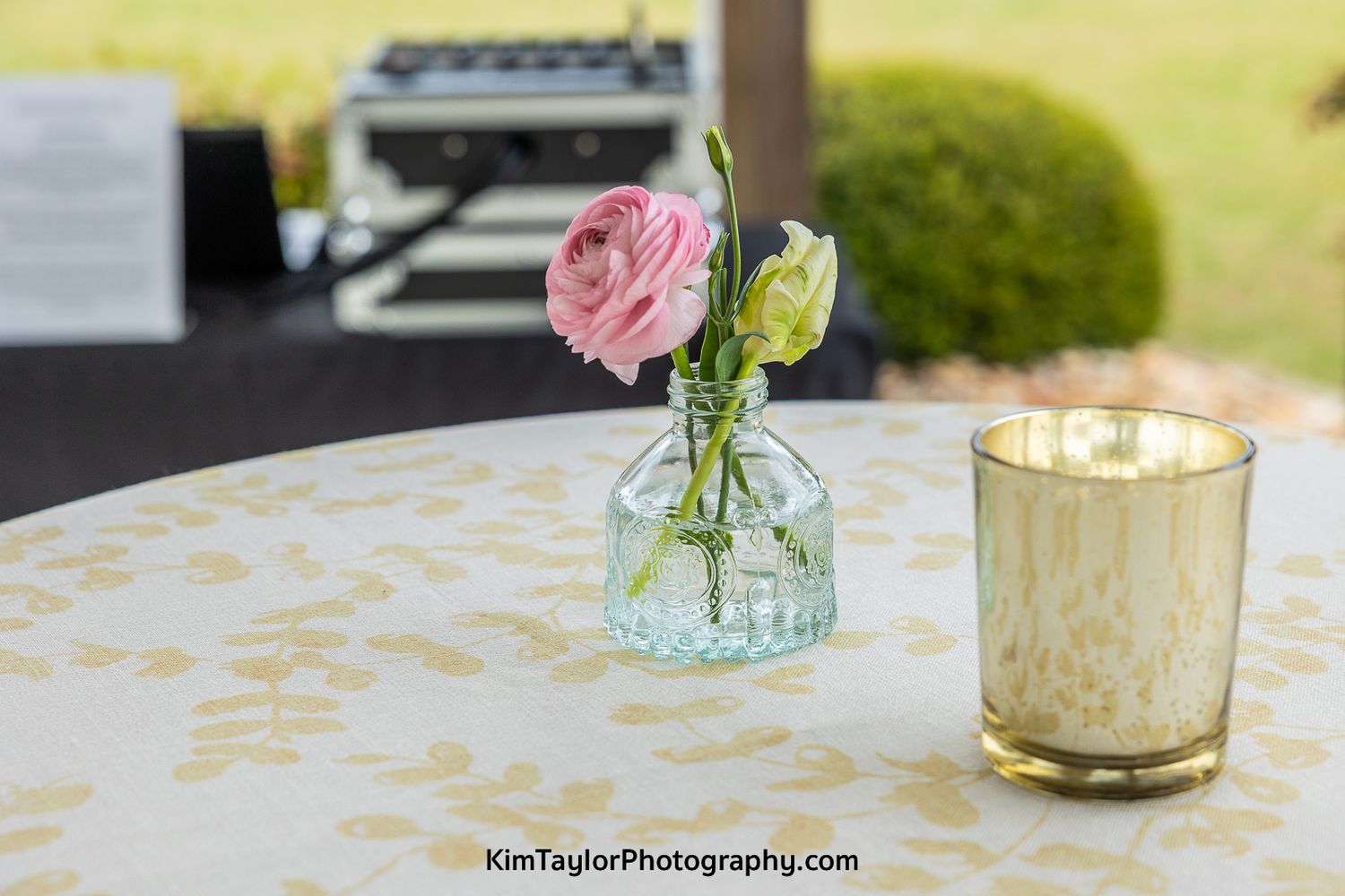 wedding venue, wild rock farm, country venue, pretty wedding venues, Kim Taylor photography, wedding photographer, flowers, wedding decor