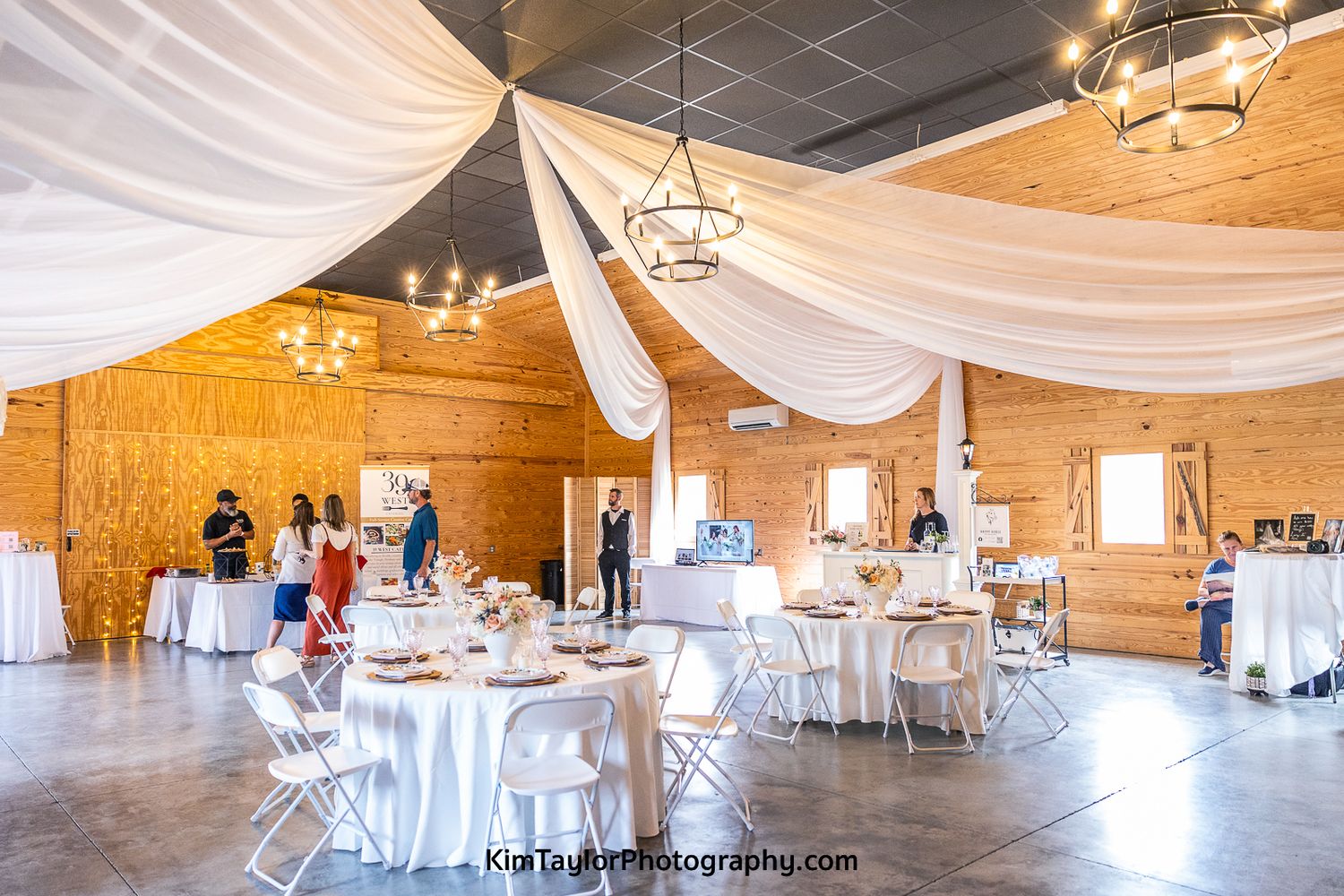 wedding venue, wild rock farm, country venue, pretty wedding venues, Kim Taylor photography, wedding photographer, flowers, wedding decor