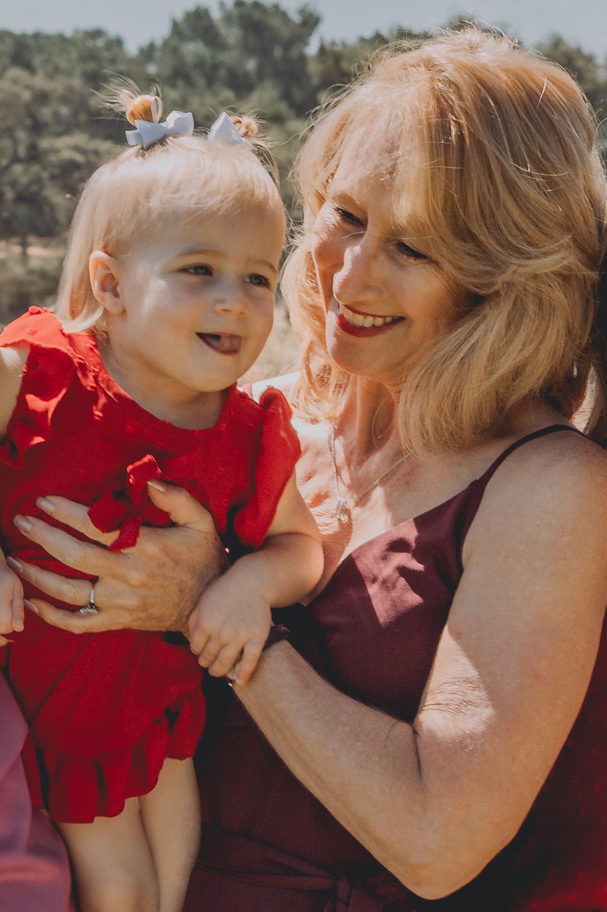 Extended family photographer santa barbara and san luis obispo counties at Santa Ynez winery.