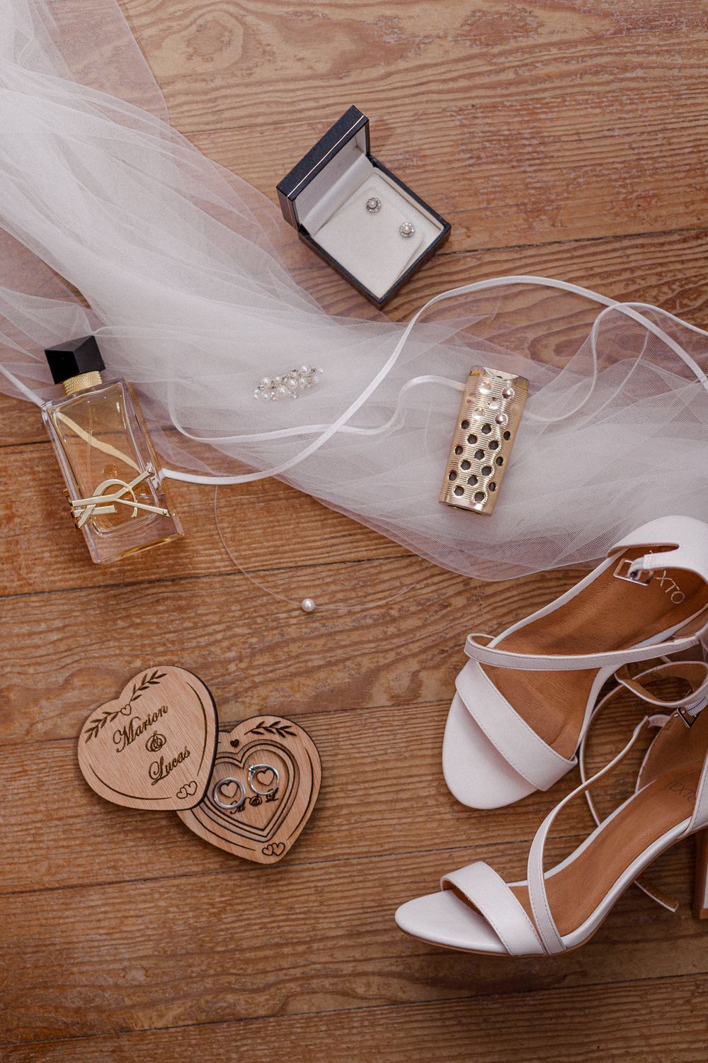 Photographe de mariage capturant des instants sincères et intemporels avec une approche artistique, élégante et naturelle.