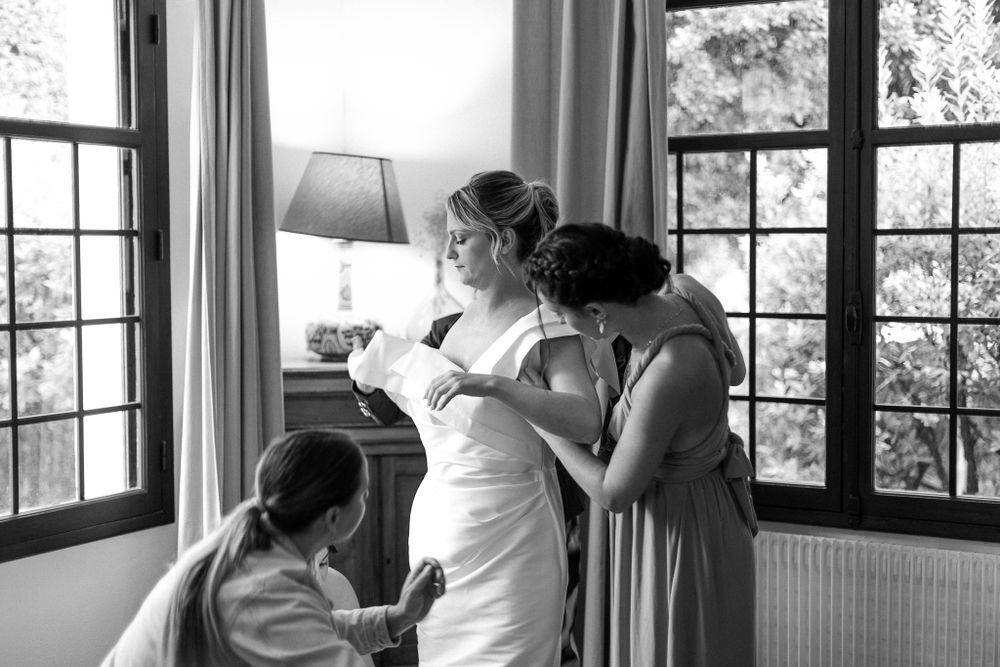Photographe de mariage capturant des instants sincères et intemporels avec une approche artistique, élégante et naturelle.