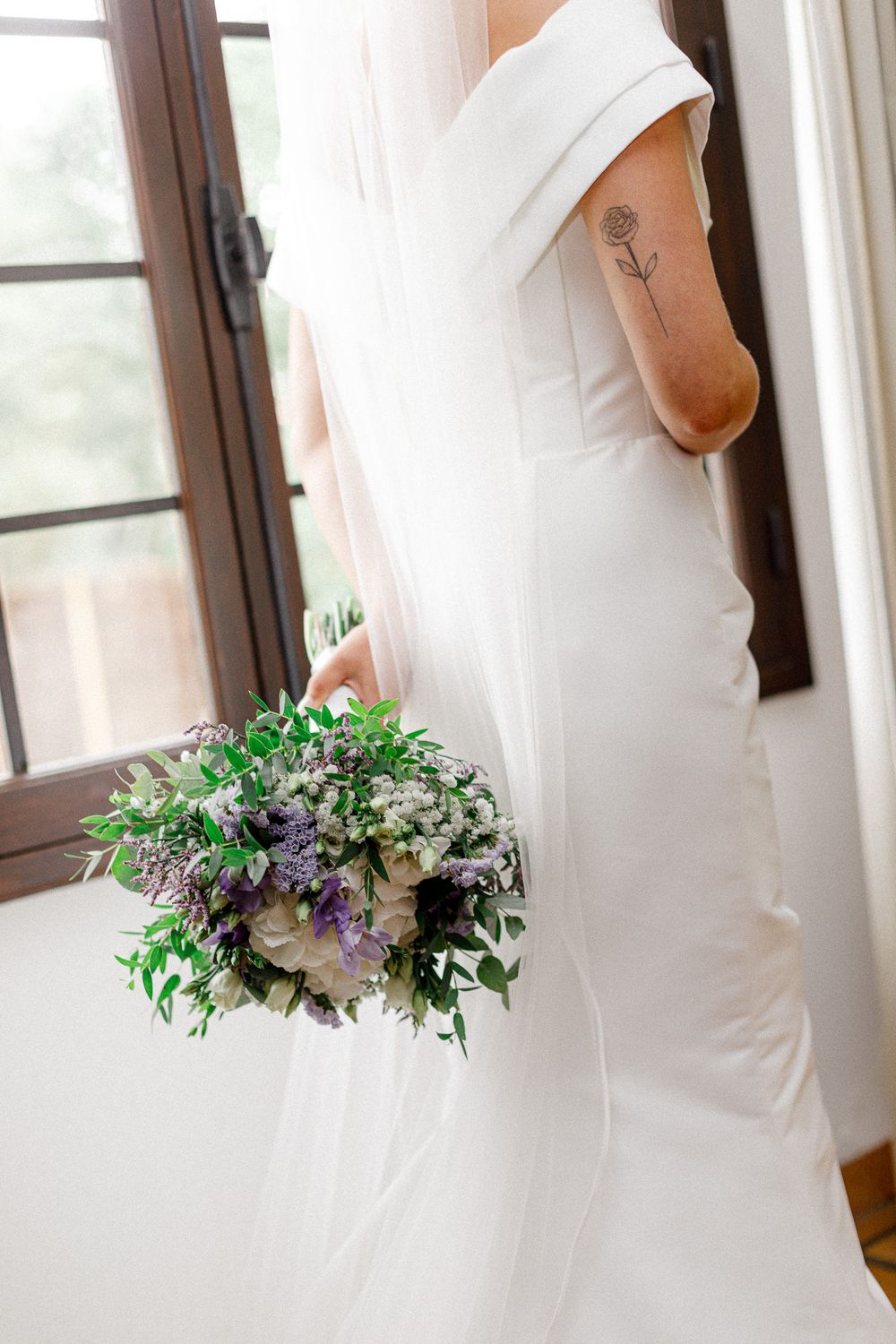 Photographe de mariage capturant des instants sincères et intemporels avec une approche artistique, élégante et naturelle.