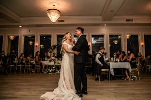 first dance between bride and her dad