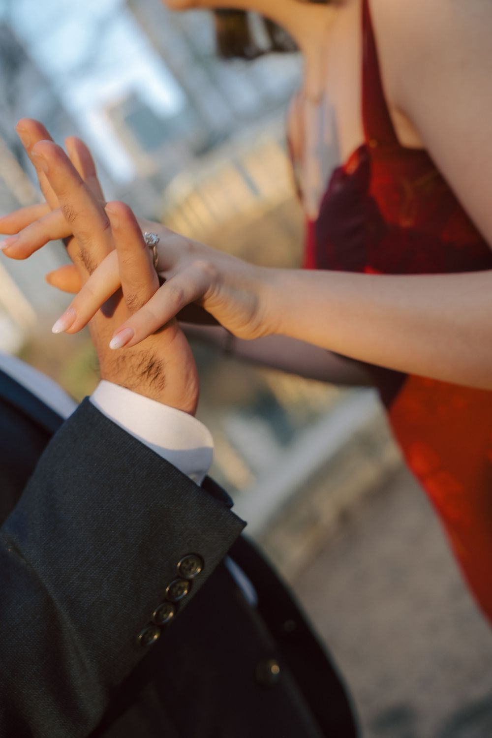 Austin, Texas engagement photos at Auditorium Shores.