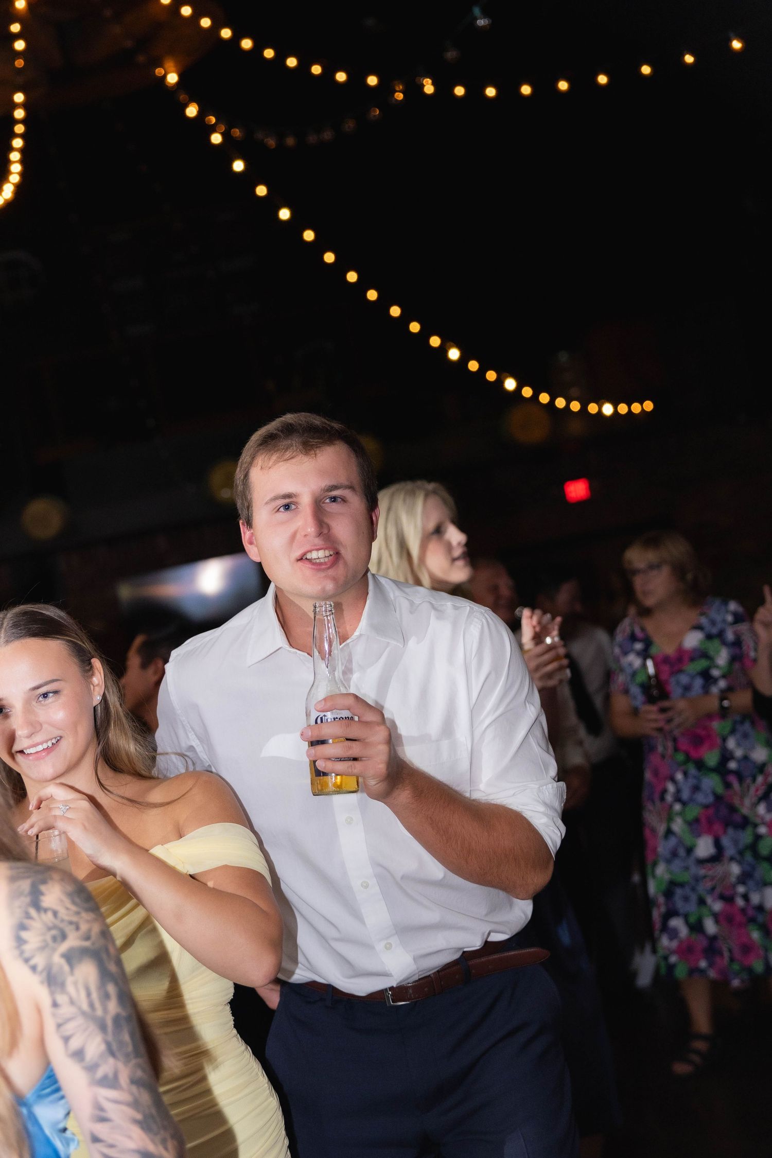 Wedding reception indoor reception dance party photos in Frankfort, Illinois