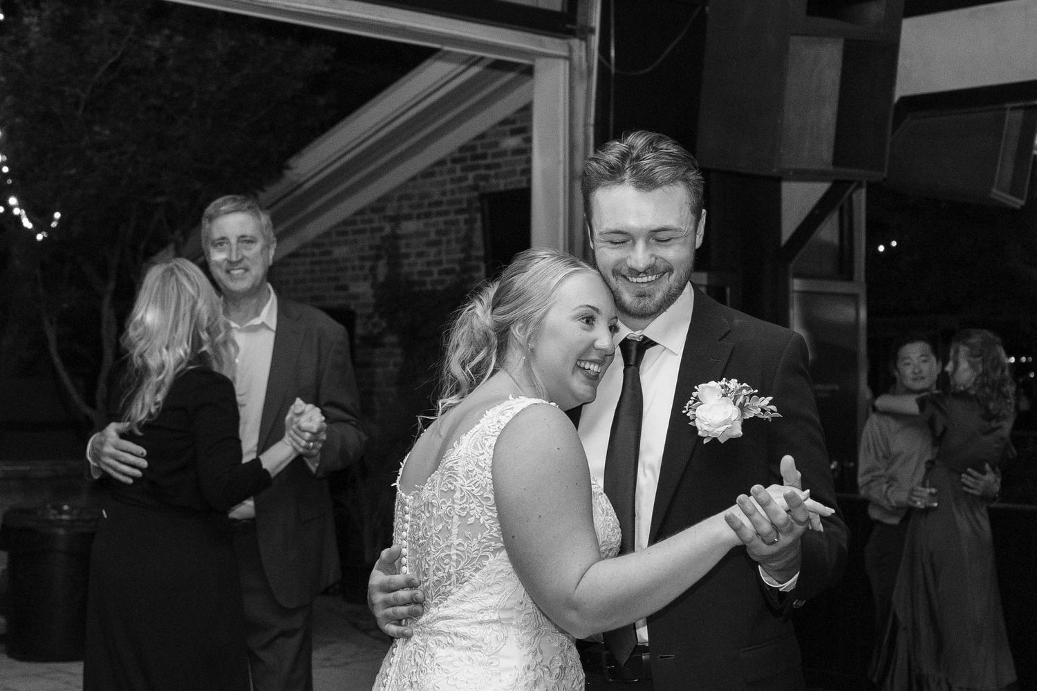 Bride and groom reception indoor reception photos in Frankfort, Illinois