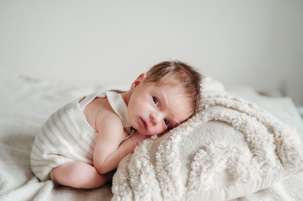Melissa Stuer Photography Moederschapsfotograaf Moerbeke Oost-Vlaanderen
newborn baby jongen pasgeborene newbornfotograaf