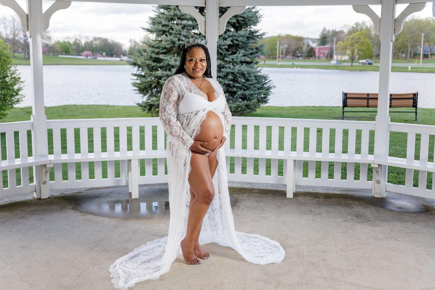 Hudson Valley maternity photography session at Monroe Ponds park