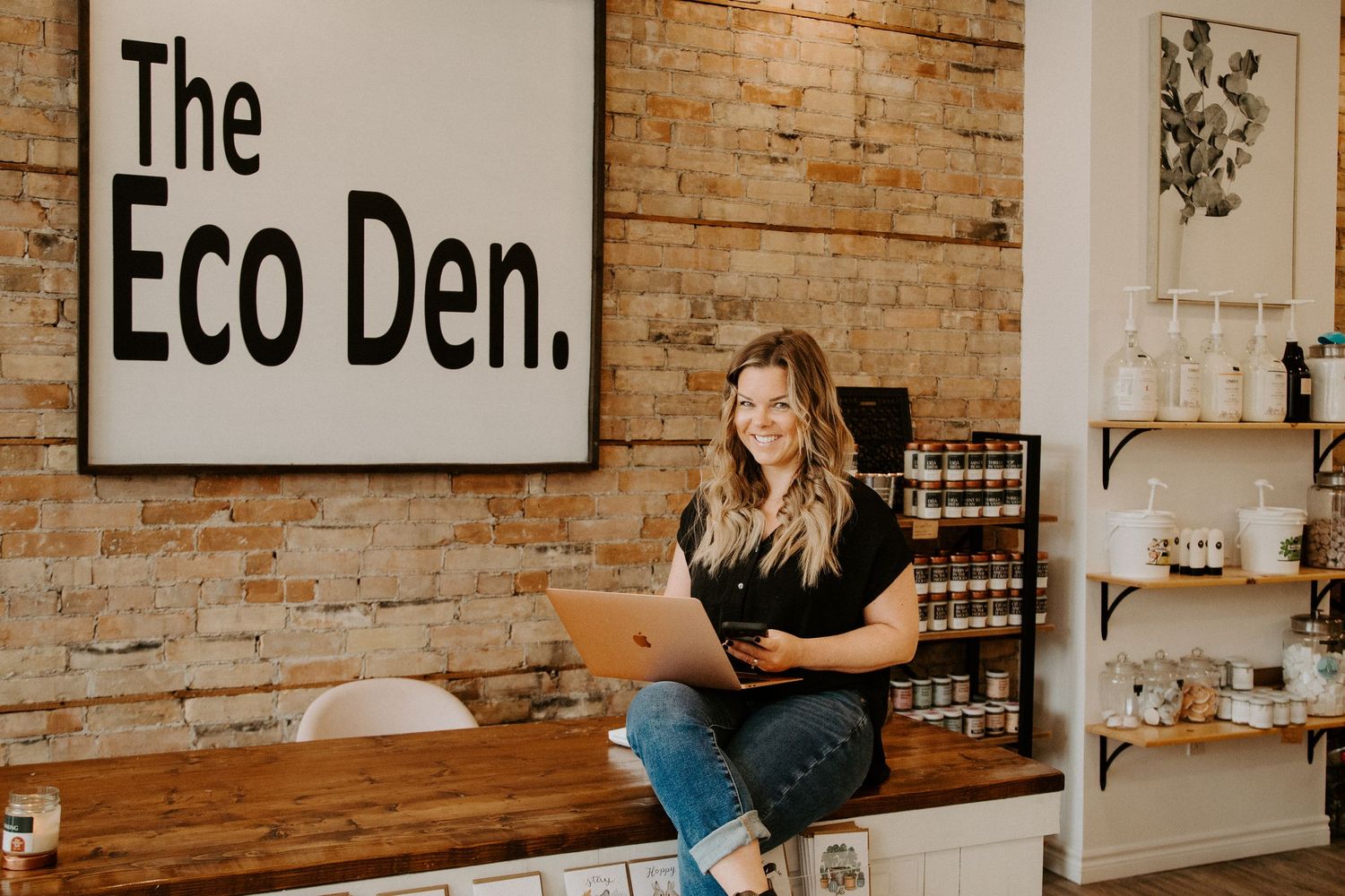 branding photos for the eco den