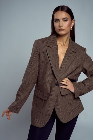 model Lizzy van Rijnsberk, photo Jeroen Nieuwstad, muah Shannon Gallore