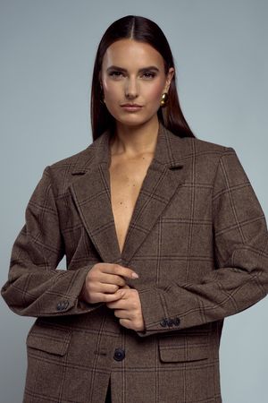 model Lizzy van Rijnsberk, photo Jeroen Nieuwstad, muah Shannon Gallore