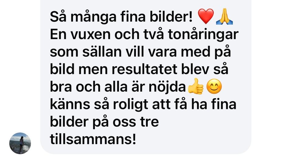 A Swedish social media comment praising family photos, featuring text about an adult and two teenagers enjoying a photo session together.