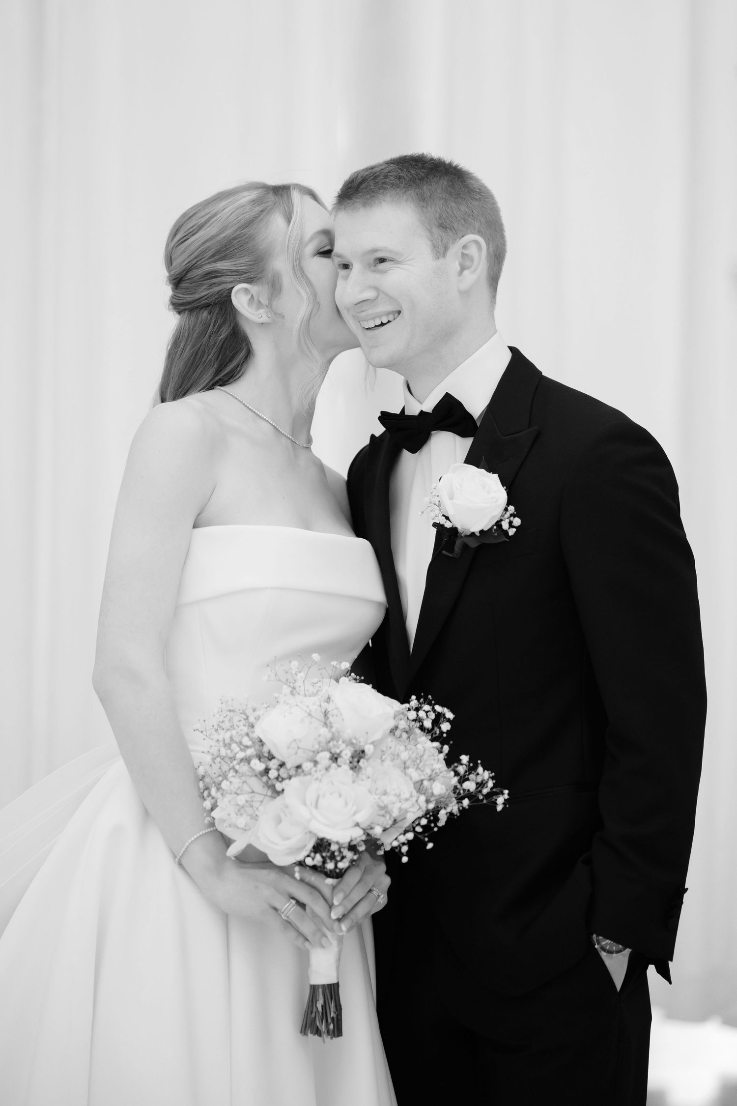 Bride and groom at BallenIsles Country Club in Palm Beach, Florida during a wedding photographed by Tom Forrest of Ohio.